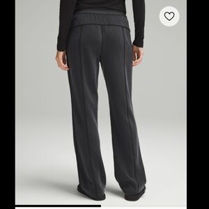 Lululemon softstreme high-rise pant size 6
